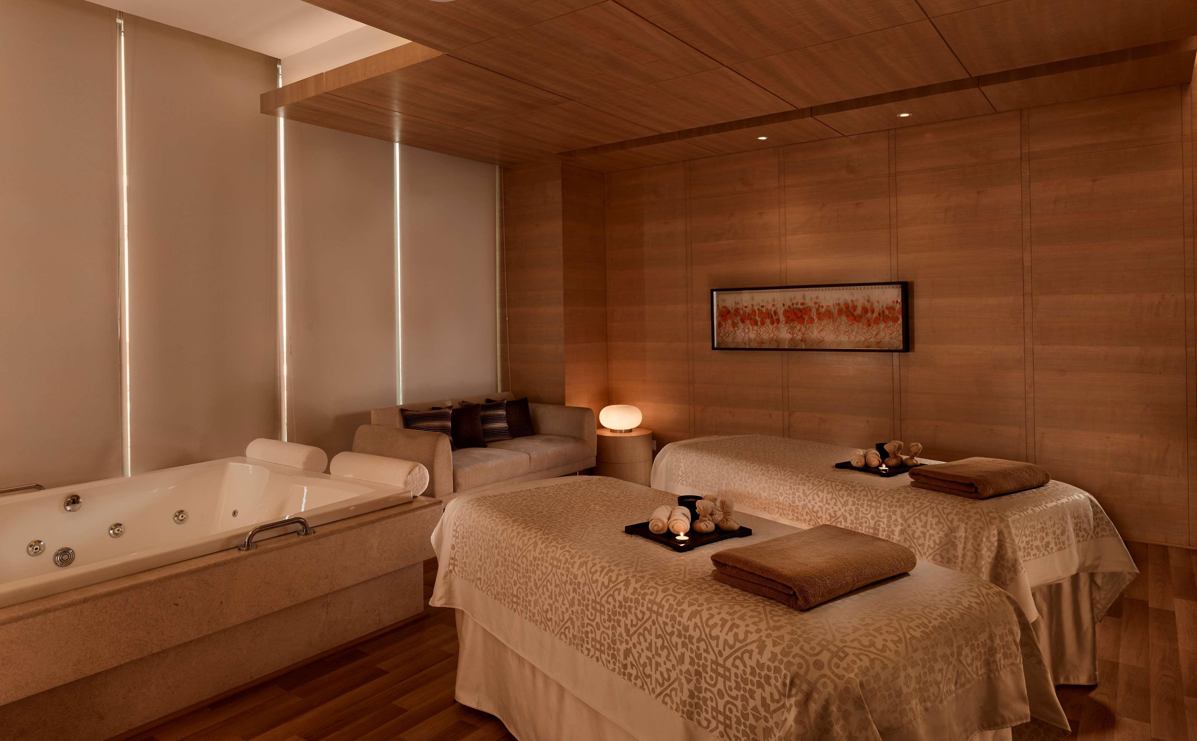 Hyatt Regency 5*